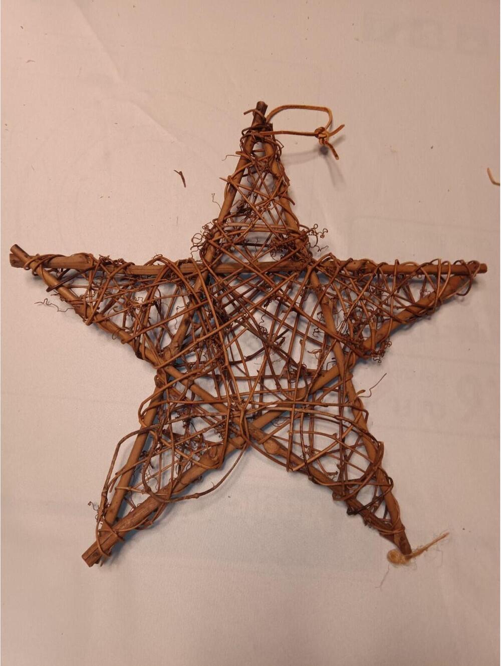 Hanging Natural Grapevine Star Wreath 12 Inches